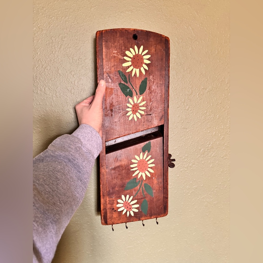 SOLD Rustic Handpainted Primitive Cabbage Slicer Key Holder